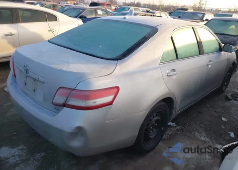2010 Toyota Camry Le z USA, uszkodzony, nr VIN 4T4BF3EKXAR010968